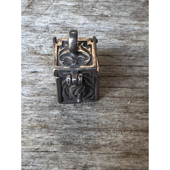 Vintage Sun West Sterling Silver Prayer Box Pendant Charm - Picture 1 of 9
